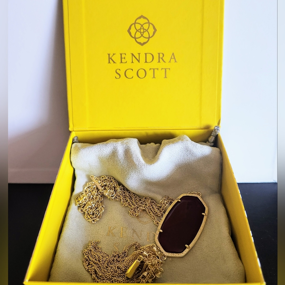 ✨️Kendra Scott Rayne Gold Necklace with Deep Purple Stone NWT✨️ - Picture 3 of 5
